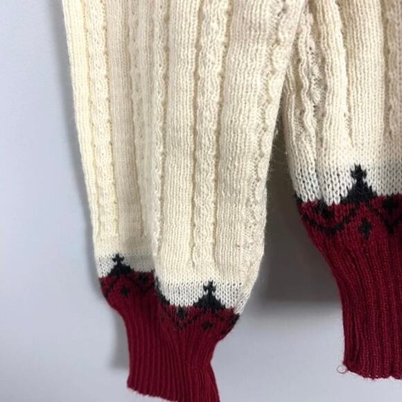 Vintage Maroon Cream Fair Isle Acrylic Knit Pullover Sweater Sz Small - Picture 13 of 14
